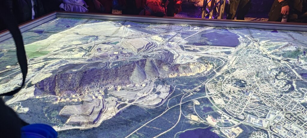 Aerial map of the mine and Kiruna, photo taken by Y. Fernaeus during the guided tour of the mine.